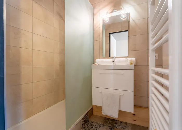 In-out - Heart Of Spacious Apartment, Wifi - Cimes De Caron